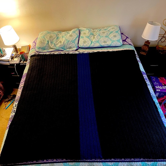 Crochet Blanket - Picture 3 of 3